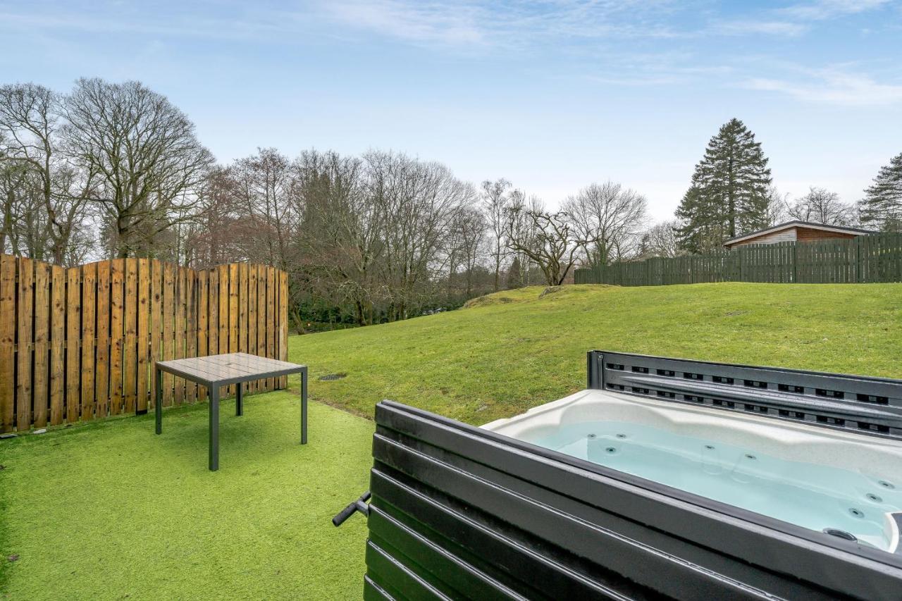 Yew - Woodland Cottages Bowness-on-Windermere Kültér fotó